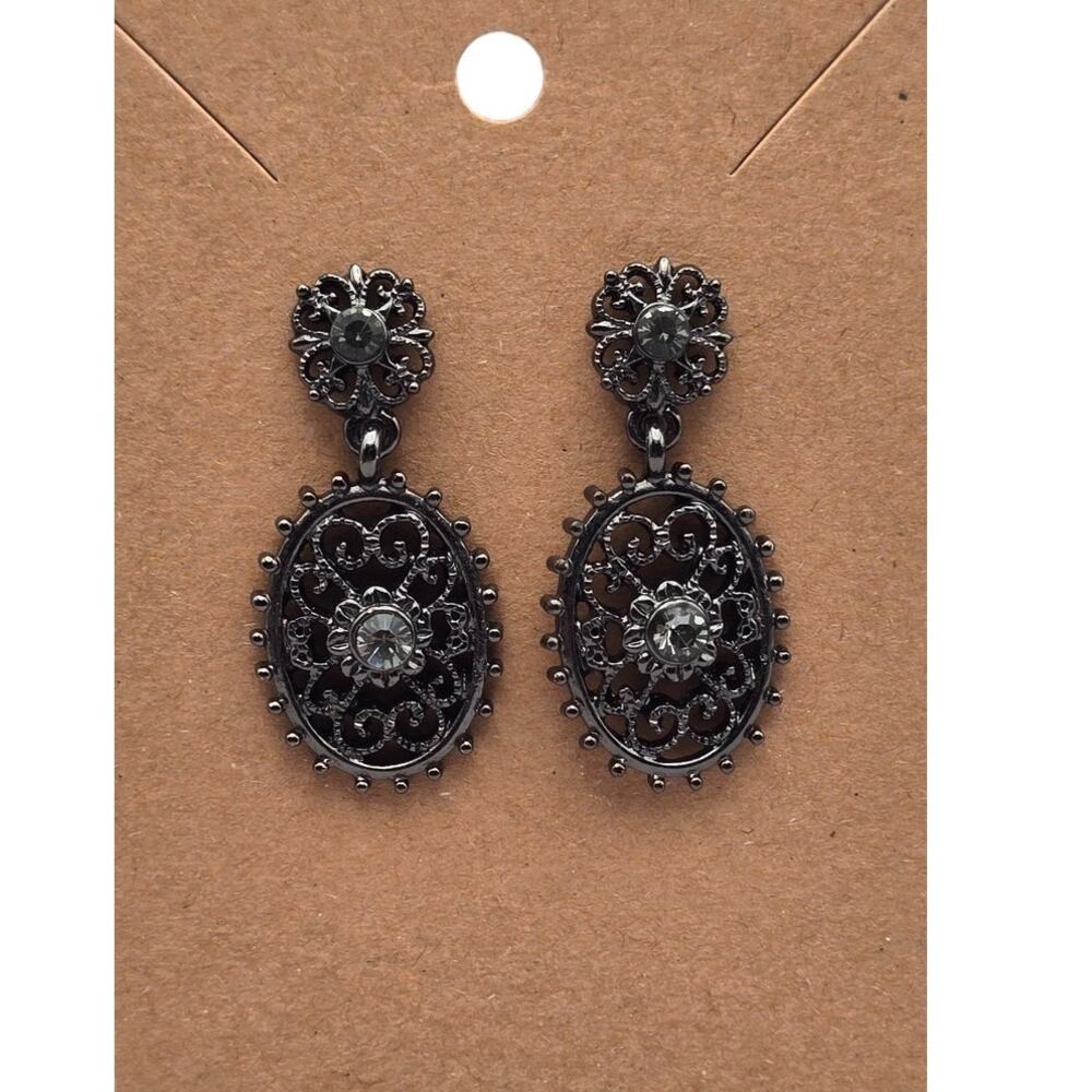 1928 Filigree Oval Drop Earrings Black Crystal – Gothic Victorian Romantic